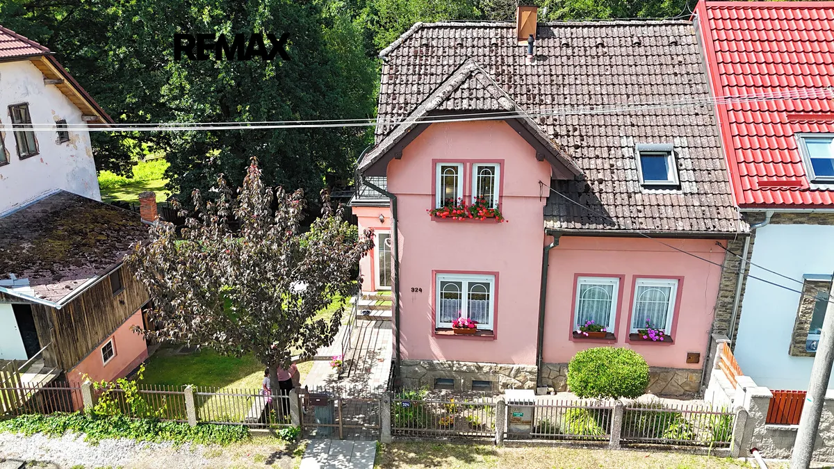 Prodej rodinného domu 100 m², pozemek 160 m²